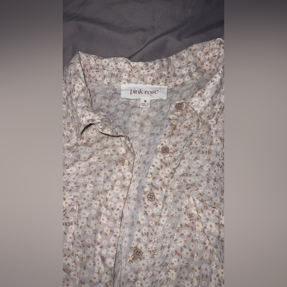 Medium button down shirt - Picture 8 of 10